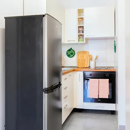 Charming In Apartment *